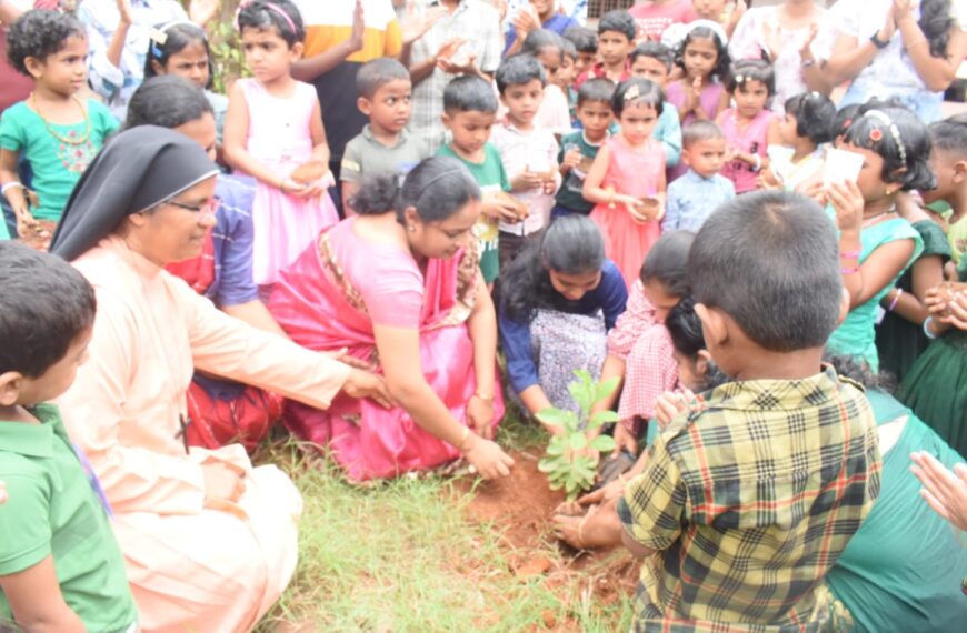 കേളകം ലിറ്റില്‍ ഫ്‌ലവര്‍ സ്‌കൂളില്‍ പരിസ്ഥിതി ദിനാചരണം