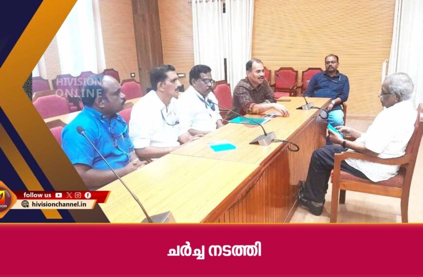 കല്ലുമുട്ടി ഷോപ്പിംഗ് കോംപ്ലക്‌സ് കം മള്‍ട്ടിപ്ലക്‌സ് തിയേറ്റര്‍ ഇന്റീരിയര്‍ ടെന്‍ഡര്‍ നടപടികള്‍ പൂര്‍ത്തിയാക്കുന്നതിനായി സാംസ്‌കാരിക വകുപ്പ് മന്ത്രിയുമായി ചര്‍ച്ച നടത്തി