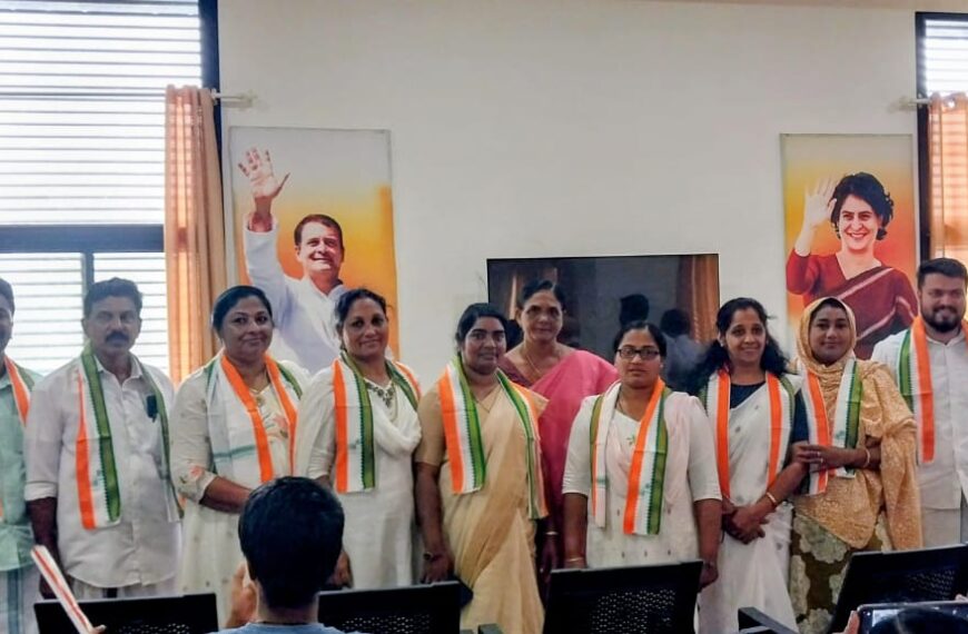 ജനപ്രതിനിധികളെ മഹിളാ കോണ്‍ഗ്രസ് ആറളം മണ്ഡലം കമ്മിറ്റിയുടെ നേതൃത്വത്തില്‍ ആദരിച്ചു