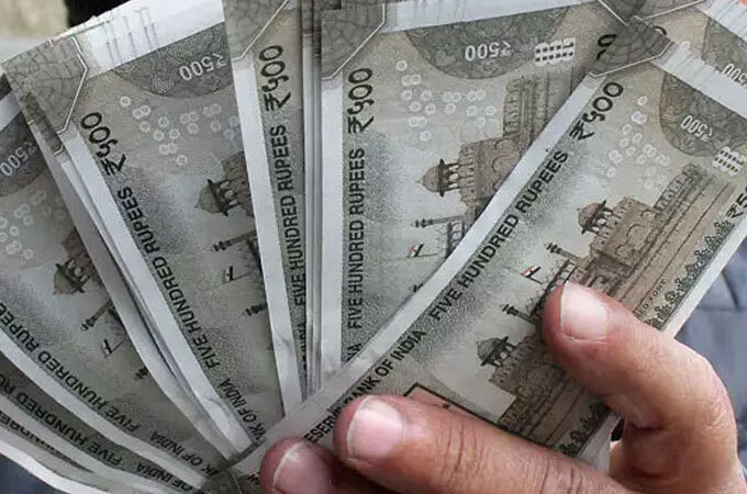 സ്ത്രീകള്‍ക്ക് 1000 രൂപ പെന്‍ഷന്‍; തെരെഞ്ഞെടുപ്പിന് ശേഷം മാത്രമെന്ന് സര്‍ക്കാര്‍, തെരഞ്ഞെടുപ്പ് കമ്മീഷന് വിശദീകരണം നല്‍കി