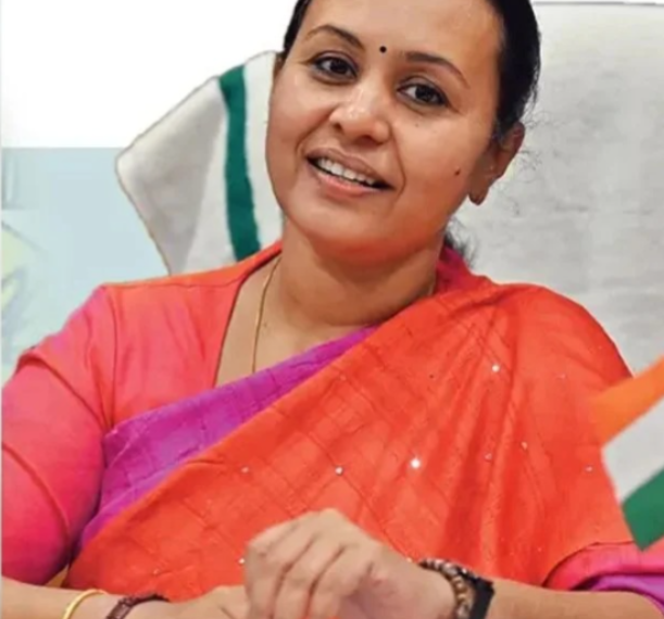 മാനന്തവാടി മെഡിക്കല്‍ കോളേജിലെ ചികിത്സാ പിഴവില്‍ കൂടുതല്‍ അന്വേഷണത്തിന് ആരോഗ്യമന്ത്രി വീണാ ജോര്‍ജ് നിര്‍ദേശം നല്‍കി