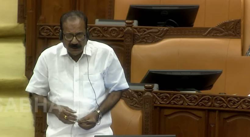 സംസ്ഥാനത്ത് ജനവാസ മേഖലയില്‍ നിന്ന് പിടികൂടുന്ന വന്യമൃഗങ്ങളെ മൃഗശാലയിലേക്ക് മാറ്റുമെന്ന് വനംമന്ത്രി എകെ ശശീന്ദ്രന്‍