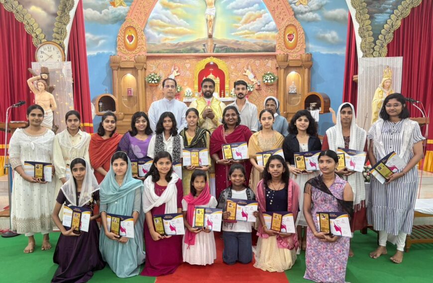 ക്യാന്‍സര്‍ രോഗികള്‍ക്ക് വിഗ് നിര്‍മ്മിക്കുന്നതിനായി മുടി ദാനം ചെയ്തു