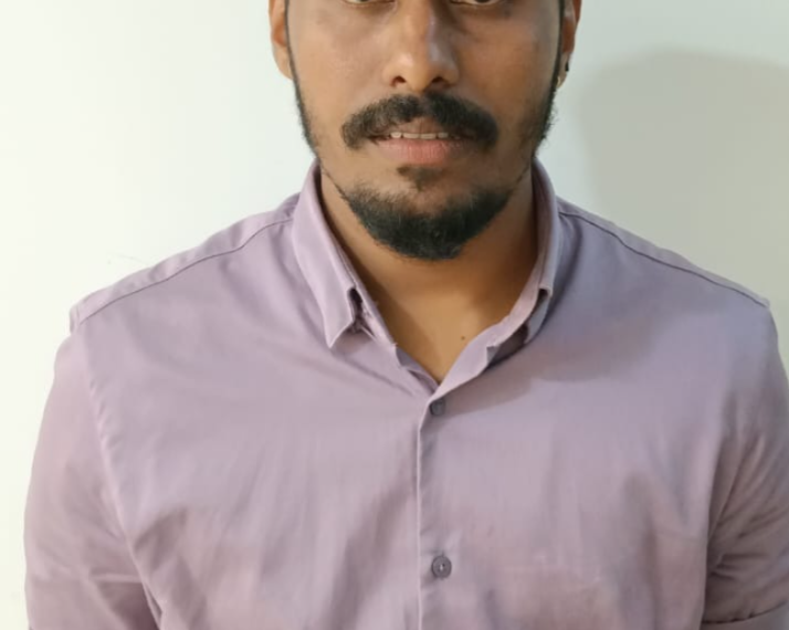 ചെറുവാഞ്ചേരിയില്‍ പൊലീസുകാരന്റെ വീടിന് ബോംബെറിഞ്ഞ കേസില്‍ ഗൂഢാലോചന നടത്തിയാളും അറസ്റ്റില്‍