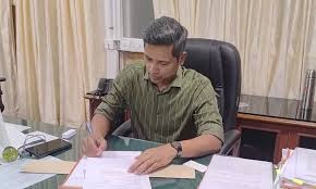 മുഖ്യമന്ത്രിയുടെ സെക്രട്ടറിയായി രത്തന്‍ ഖേല്‍ക്കര്‍ ചുമതലയേറ്റു
