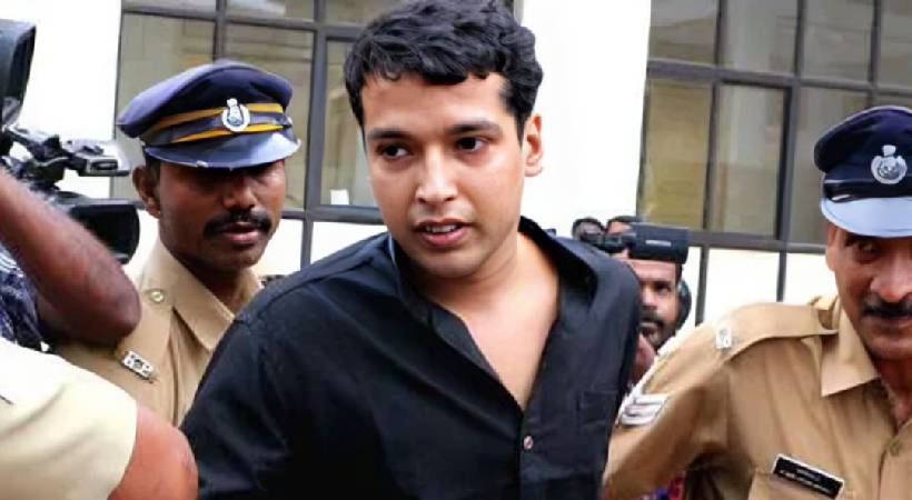 നടിയെ ആക്രമിച്ച കേസ്;ശിക്ഷ മരവിപ്പിക്കണമെന്ന പള്സര് സുനിയുടെ ആവശ്യം ഹൈക്കോടതി തള്ളി