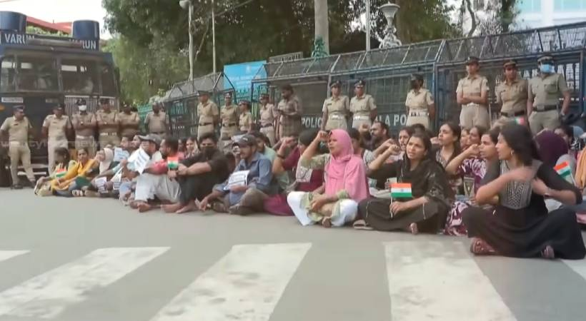 LPST റാങ്ക് ഹോൾഡേഴ്സിനെ ചർച്ചയ്ക്ക് ക്ഷണിച്ച് സർക്കാർ; വിദ്യാഭ്യാസ മന്ത്രിയുടെ ചേമ്പറിൽ ചർച്ച