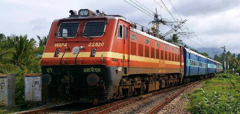 ഓണക്കാലത്തെ യാത്രാത്തിരക്ക് പരിഗണിച്ച് ബെംഗളൂരുവില്‍നിന്ന് കേരളത്തിലേക്ക് കൂടുതല്‍ സ്‌പെഷ്യല്‍ ട്രെയിനുകള്‍ പ്രഖ്യാപിച്ച് ദക്ഷിണ റെയില്‍വേ